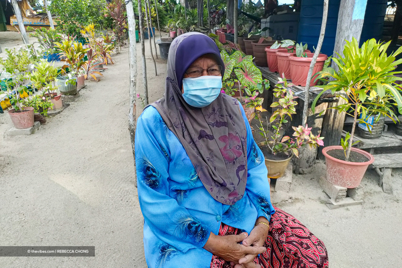 Keramin Sarip spends her free time decorating her house with plastic bottles. – The Vibes pic 