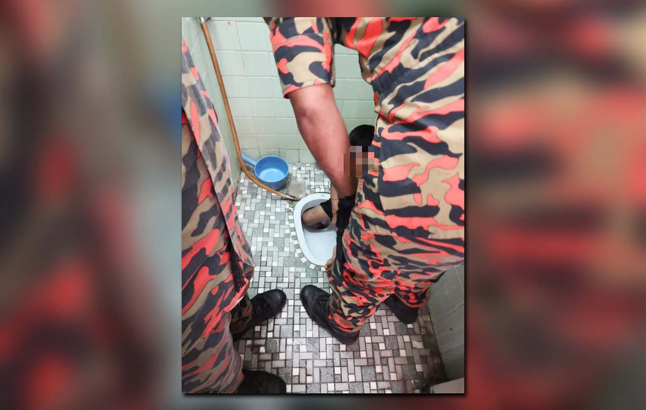 A 4-year-old boy found himself stuck in a squat toilet at his home in Taman Kim Sir, Butterworth, today. – Fire and Rescue Dept pic, July 12, 2021