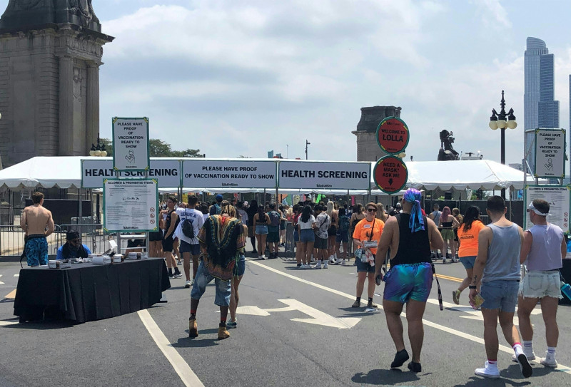Chicago holds Lollapalooza music fest despite virus surge