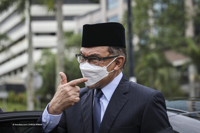 Agong-Anwar meet today fake news, PKR says