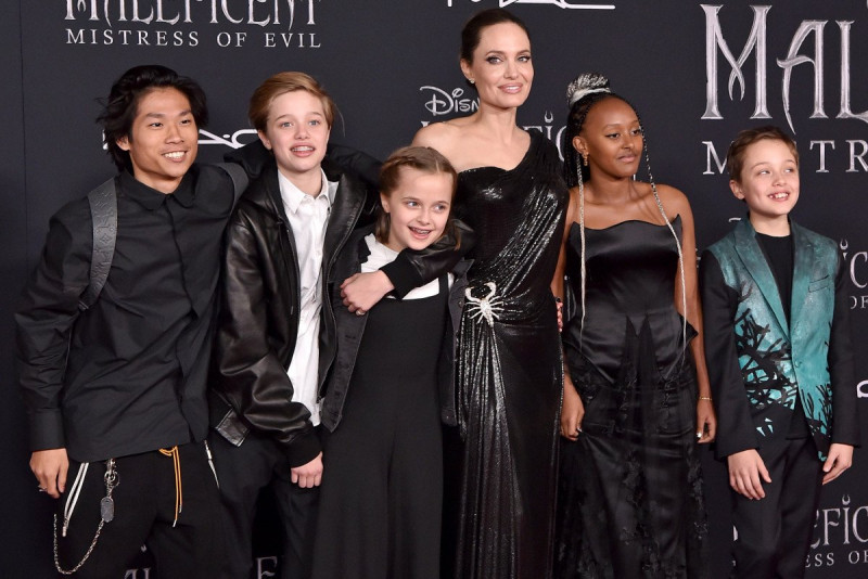 Jolie scores win in Pitt legal battle as judge thrown off case