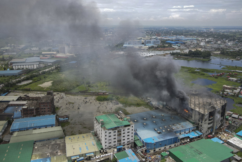Death toll in Bangladesh food factory inferno leaps to 52