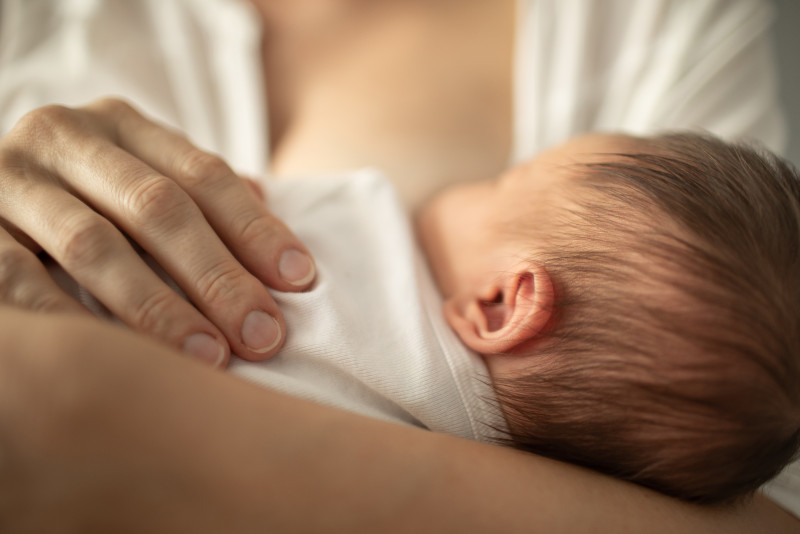 Study: How living standards can impact contraceptive effect of breastfeeding