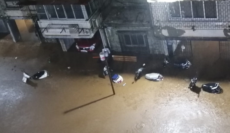 Wall collapse, landslide in storm-hit Mumbai kill at least 23