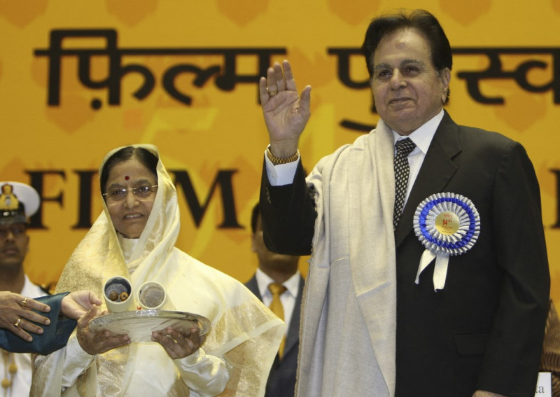 Dilip Kumar Bollywoods Tragedy King Dies Aged 98 Entertainment The Vibes 0117