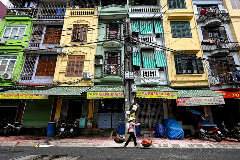 The ‘tube houses’ that dominate Hanoi’s streets