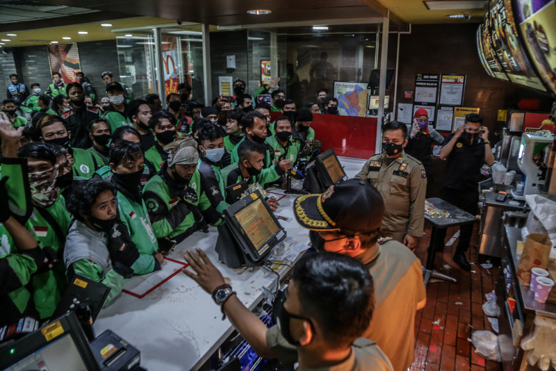 McDonald’s BTS-meal frenzy sparks virus closures in Indonesia