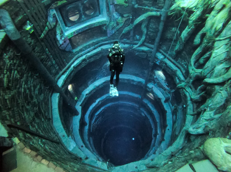 Dubai does it again: now world's deepest pool