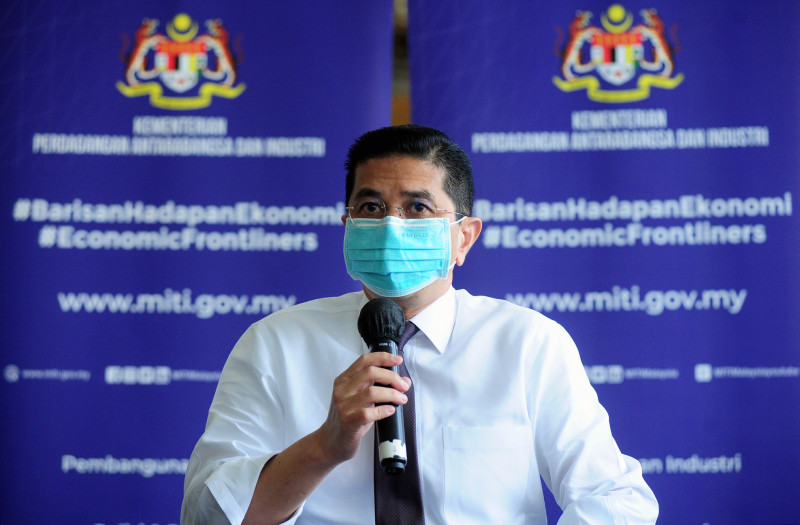 Court throws out Azmin’s bid to strike out Gombak voters’ suit