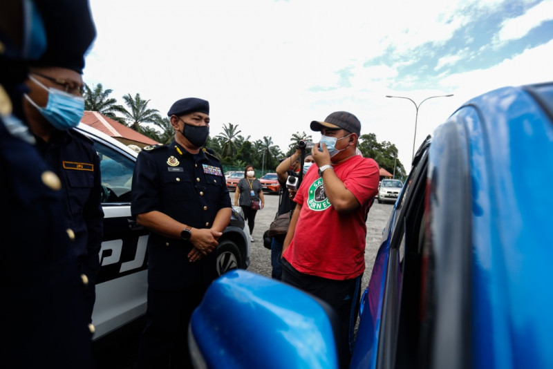 Penang RTD homes in on e-hailing drivers conning former Covid-19 patients