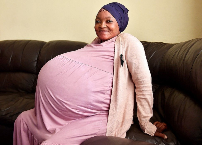 South African woman gives birth to 10 children
