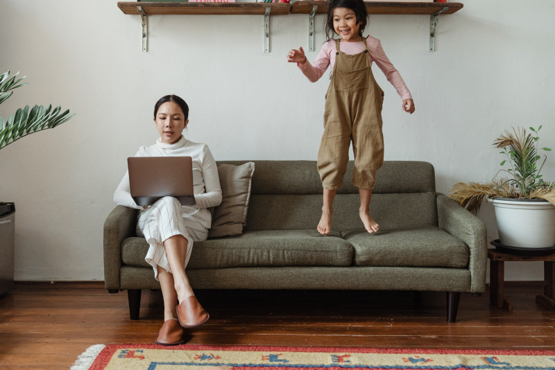 Working-from-home mums struggle between kids and work