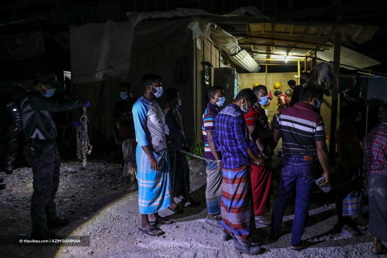 Those detained last night were taken to the Semenyih Immigration depot for further action. – AZIM RAHMAN/The Vibes pic, June 7, 2021