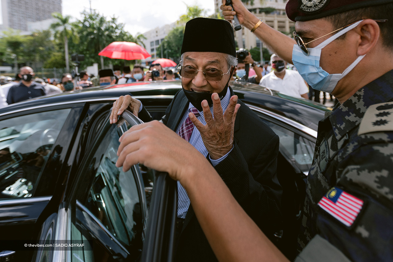 Datuk Seri Najib Razak says Tun Dr Mahathir Mohamad was giving him grief even before he took the top office. –  The Vibes file pic, May 15, 2021