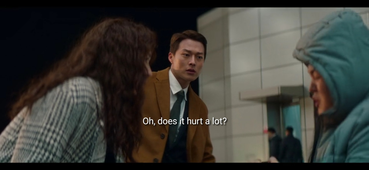 Jang Hyeok (Ki-Yong) realizing that Da Eun has been seeing Jang Hyeok (Woo-Je) behind his back– Netflix screengrab