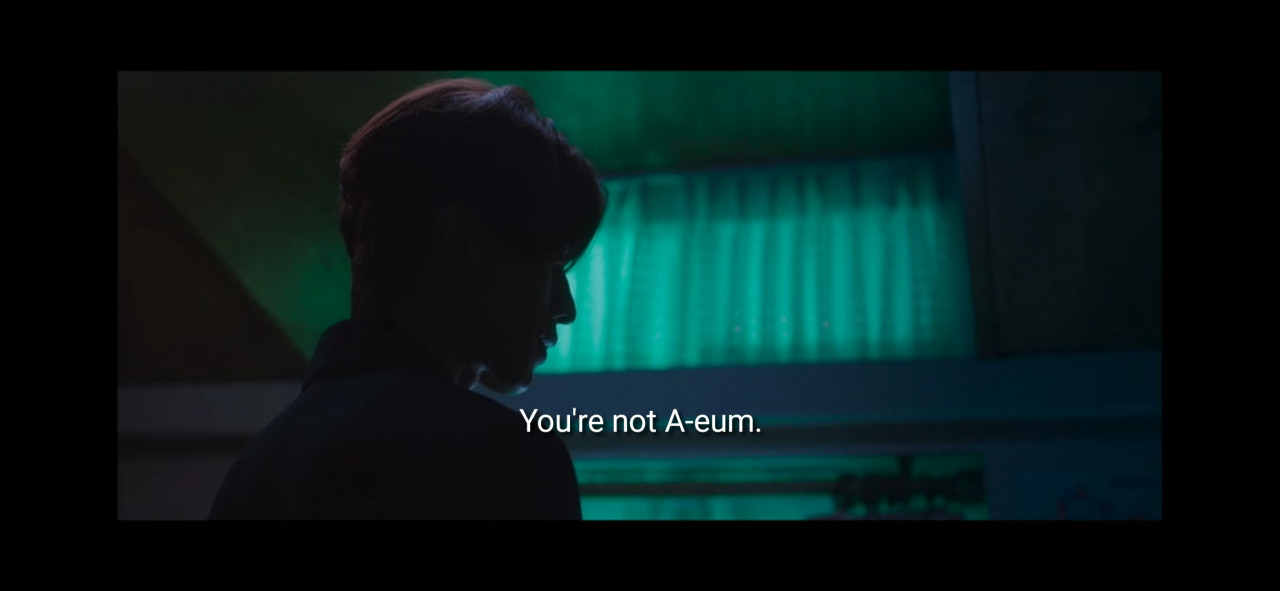 Lee Yeon saving Ji-A as a child and realising she's not who he wants. – Screengrab pic