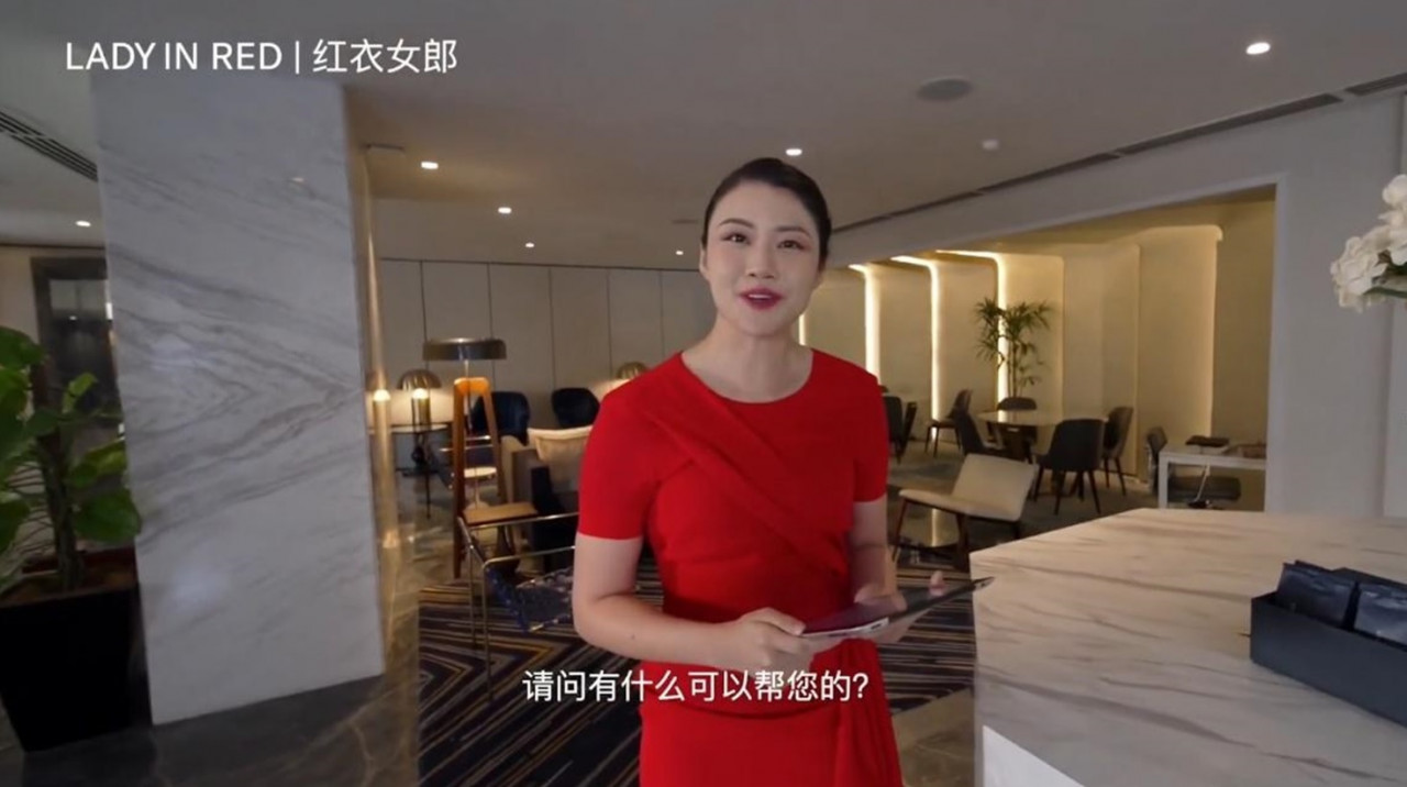Kempinski’s unique ambassador, the ‘Lady in Red’ represents the hotel’s objective of offering curated local experiences and other concierge services to prospective owners. —Youtube/KSK Land pic