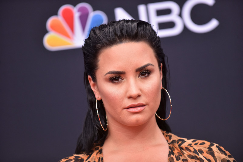 Pop star Demi Lovato announces they are non-binary