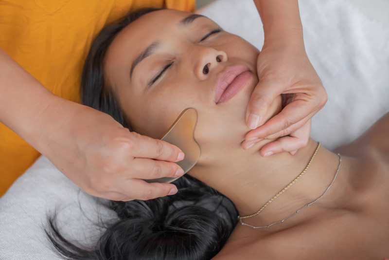 Gua Sha: The anti-aging massage technique that's taking TikTok by storm