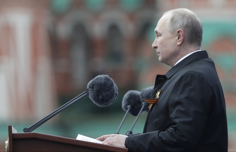 Putin calls for de-escalation in Israel-Palestinian clashes