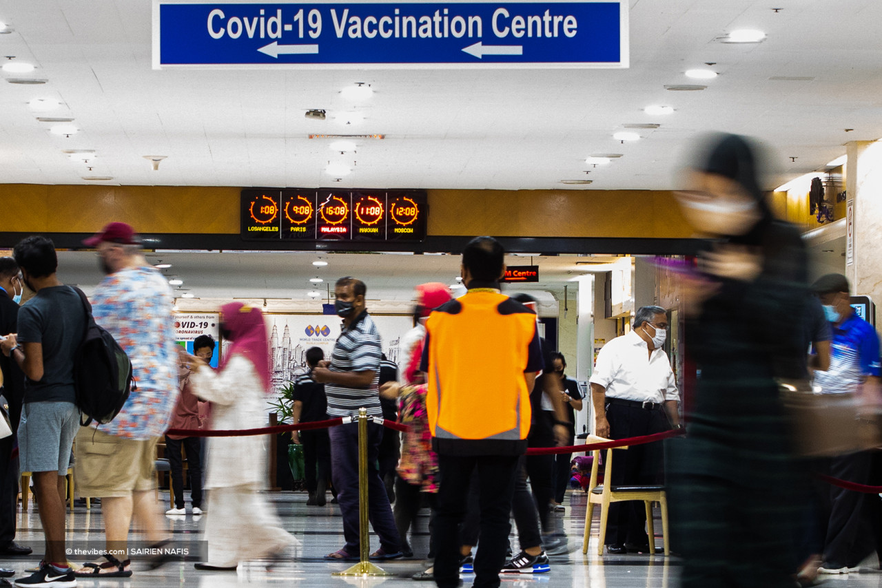 Four special vaccination centres – WTC KL, Universiti Malaya, Universiti Kebangsaan Malaysia and Ideal Convention Centre Shah Alam are hosting the voluntary AstraZeneca roll-out. – SAIRIEN NAFIS/The Vibes, May 6, 2021