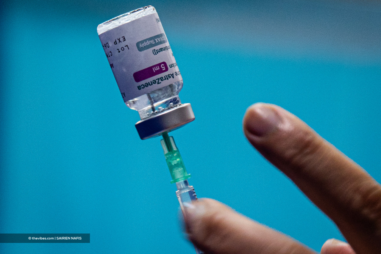 For most Malaysians, getting a Covid-19 vaccine far outweighed any fears that come with the isolated blood clot issue. – SAIRIEN NAFIS/The Vibes, May 6, 2021