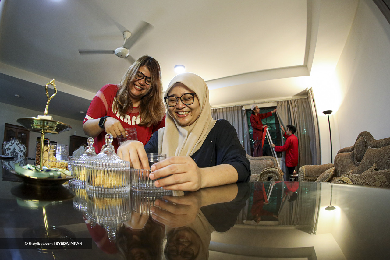 Those who could not return to their kampung due to MCO 3.0 took the opportunity to instead enliven celebrations at their current homes. – SYEDA IMRAN/The Vibes, May 13, 2021