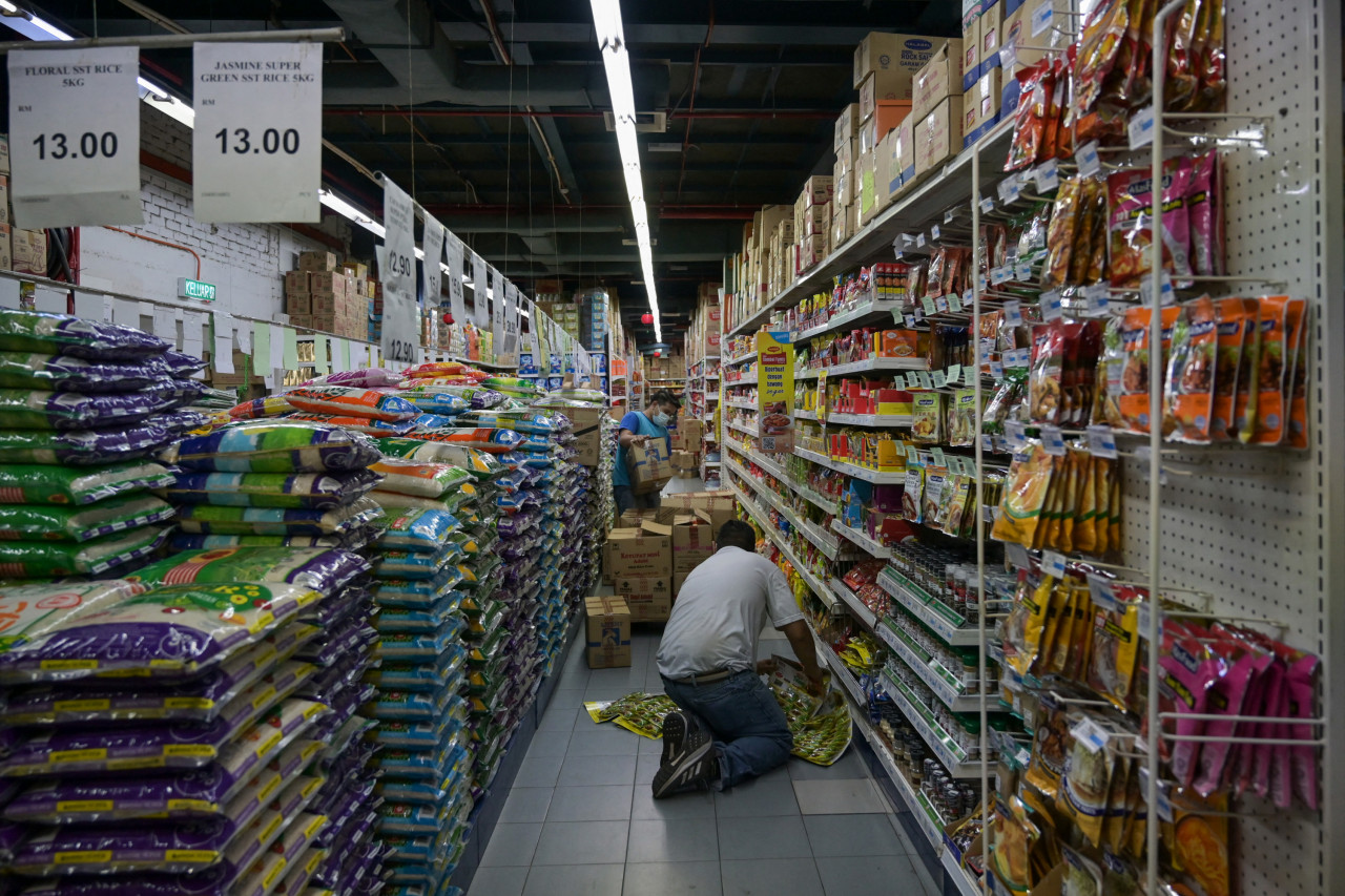 According to the lawmaker, one major public concern is inflation, specifically on the price of consumer goods, where it is less controlled in times of pandemic. – AFP pic
