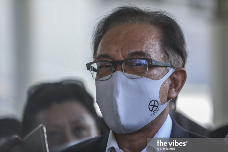 Anwar informs MACC of MP guaranteed freedom from graft charges by senior minister