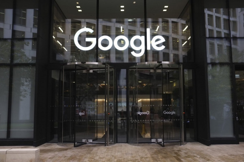 Google pulls plug on mobile banking in Pay app