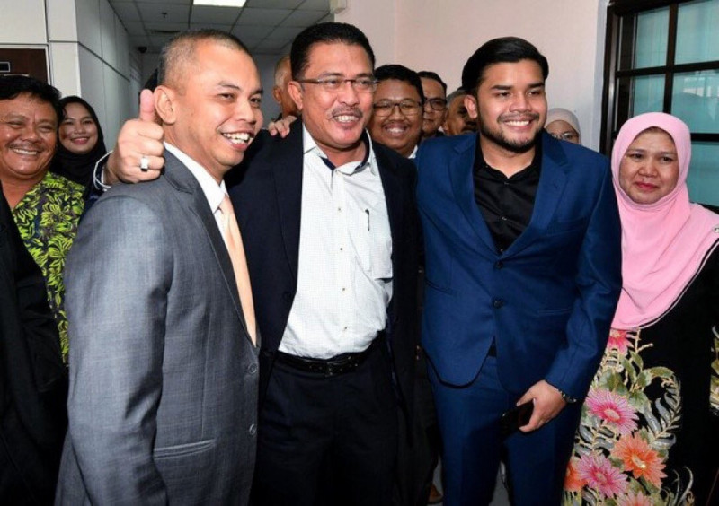Court bins bid to forfeit RM794,900, ASB units from ex-Johor exco, family