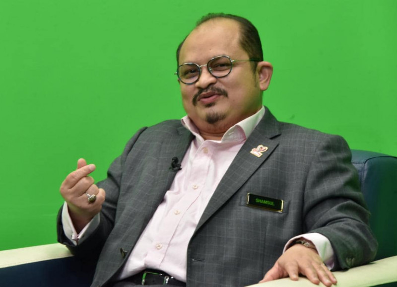 Pol-secs condemn Radzi’s actions, call for censure