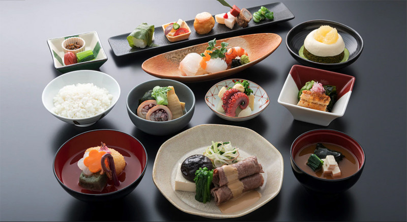 Sky-high: Japan airline offers US$540 meals on parked planes