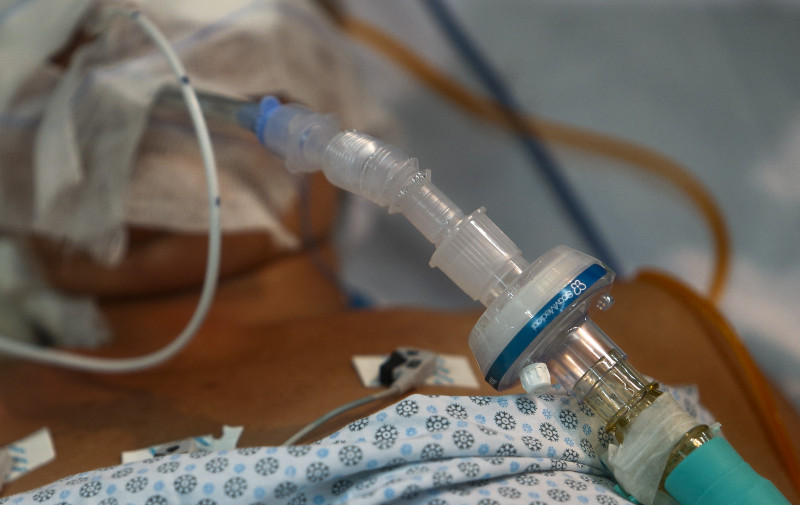 Half-billion Covid-19 shots given worldwide as infection surge continues