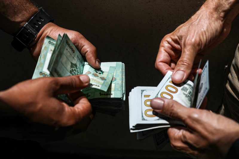 Freefalling Lebanon pound slams to new low