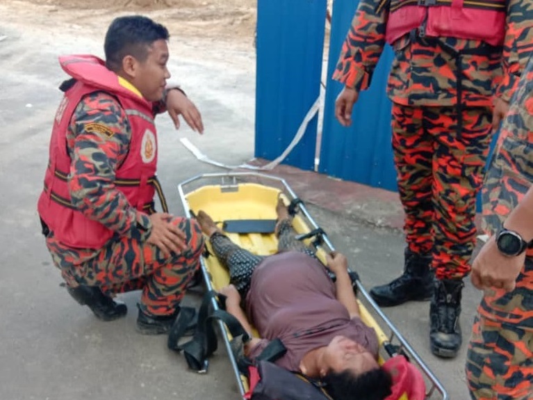 Expectant mum, senior citizens survive boat capsize in Sg Rejang