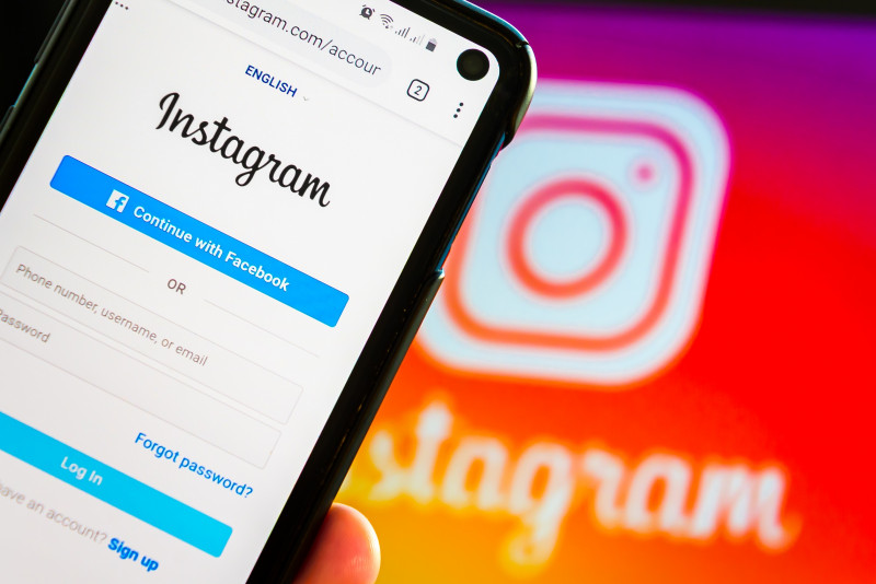 You'll soon be able to save your stories in draft on Instagram