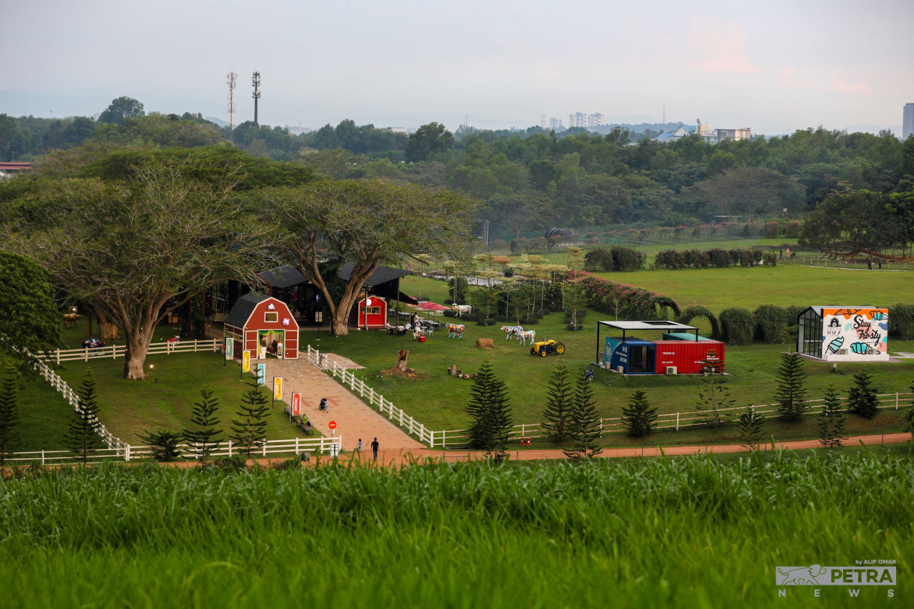 The Acre by Farm Fresh is located at UPM, Serdang. — The Vibes/Alif Omar pic