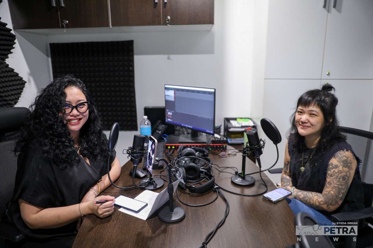 Beatrice in the podcast booth opposite host Shazmin Shamsuddin. – SYEDA IMRAN/The Vibes pic