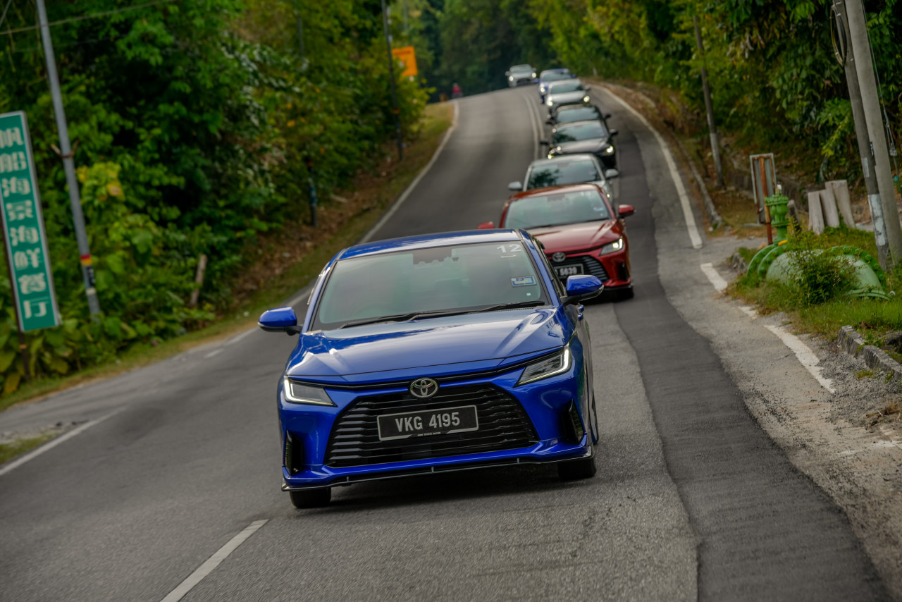 We got ourselves a convoy. – Pic courtesy of UMW Toyota