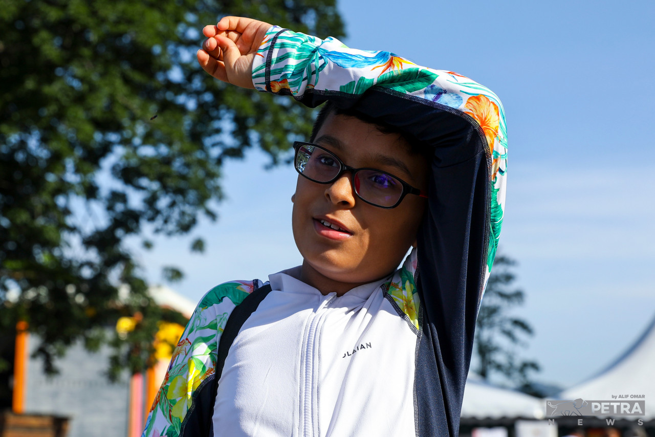 10-year-old Sarveshvran Vijayan loves yoga as it helps him nail dance moves and stunts better. – The Vibes/Alif Omar pic
