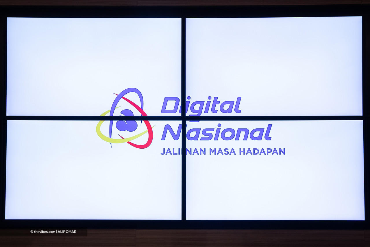 It is understood that there is an exit clause on the share subscription agreements executed last October by YTL Communications Sdn Bhd and Telekom Malaysia Bhd to take up equity stakes in Digital Nasional Bhd. – ALIF OMAR/File pic, February 24, 2023