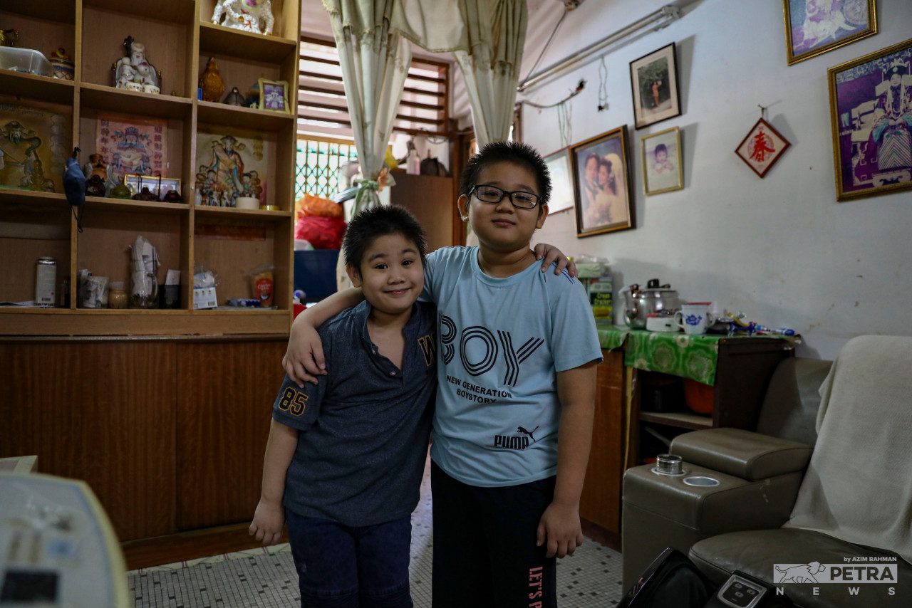 William (L) and Alexander Soh aged 7 and 10, respectively. — The Vibes/Azim Rahman pic