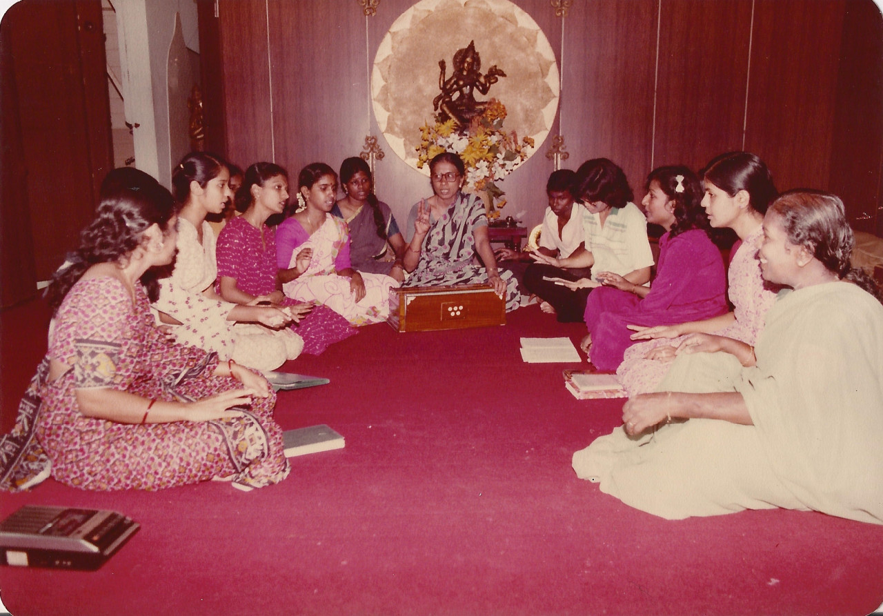 An early photography of classes being conducted at the academy. – Picture courtesy of the Temple of Fine Arts