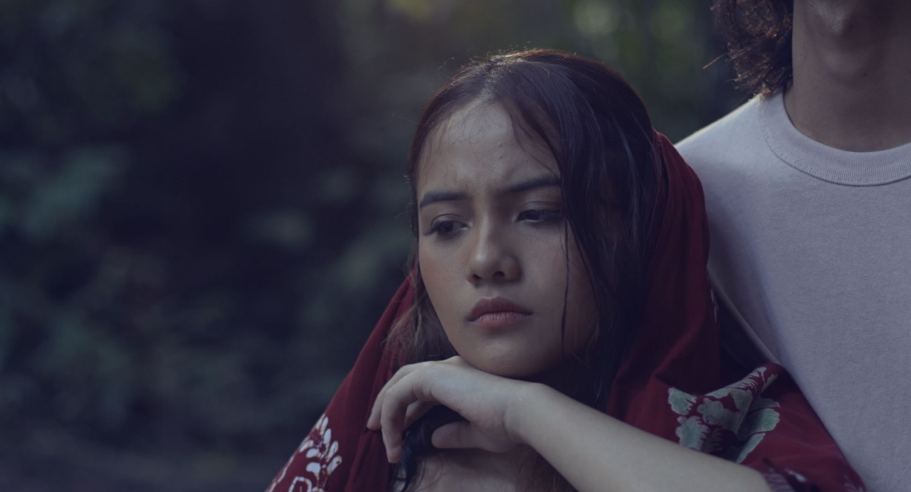 Sara Mack Lubis makes her feature film acting debut in Kabus, playing the character Ayang. Hazim’s bubbly and gregarious love interest. — Pic courtesy of Feisk Productions