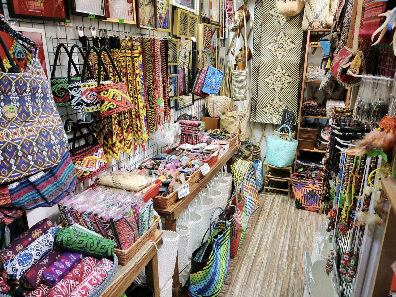 The Miri Handicraft Centre is a focal point for tourists and locals to get the handicraft items they are looking for. – Bernama pic