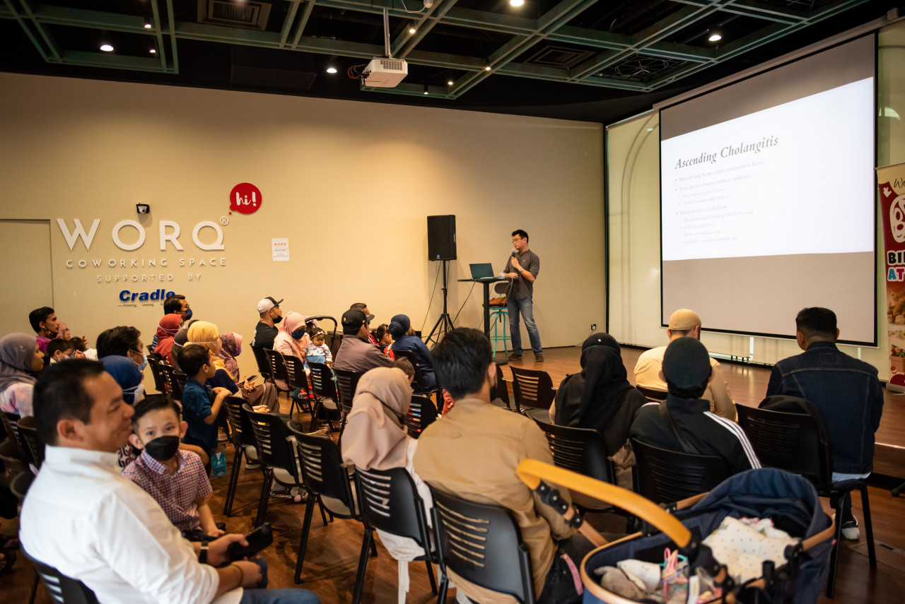 Families of biliary atresia patients attend the talk in Kuala Lumpur earlier this week. – Ian McIntyre pic