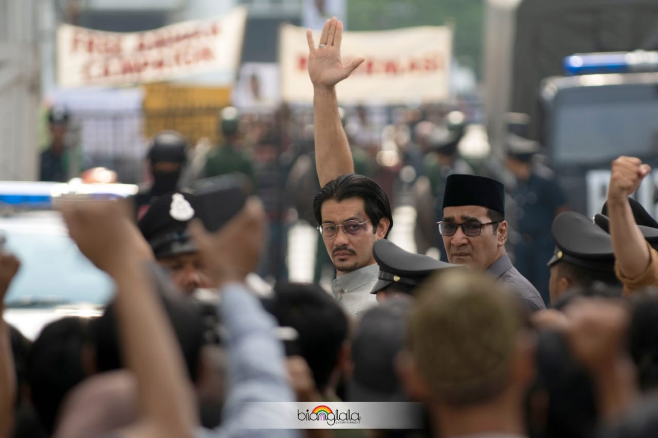 Anwar's arrest sparked the nationwide 'Reformasi' protest movement, which will be depicted in this film. – Pic courtesy of Bianglala Entertainment
