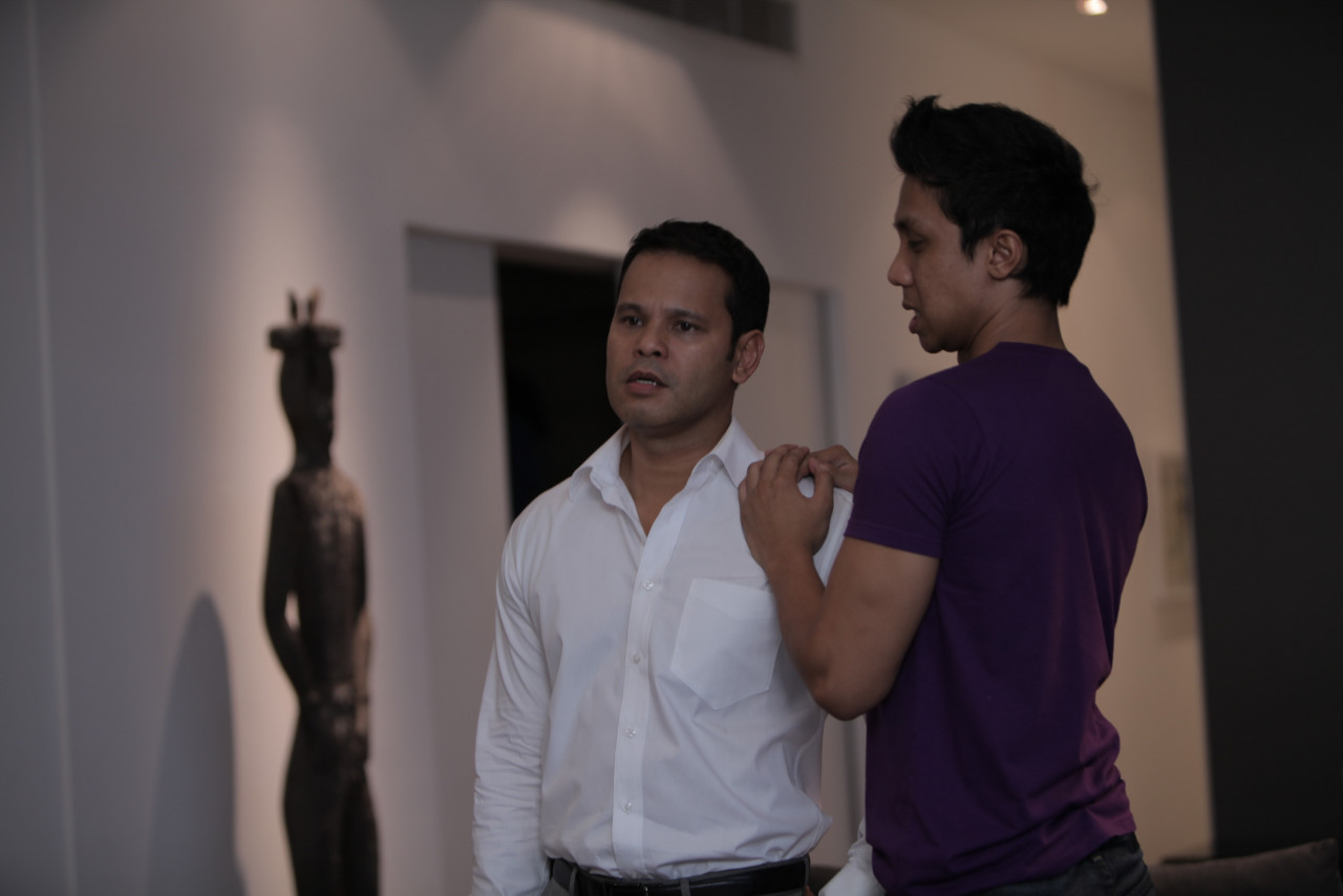 Husni (Sean Ghazi) and Asri (Carliff Carleel) start off the movie in relationship, but Husni's mixed feelings with where he is in life has him questioning who he is. – Pic courtesy of ZSA Productions