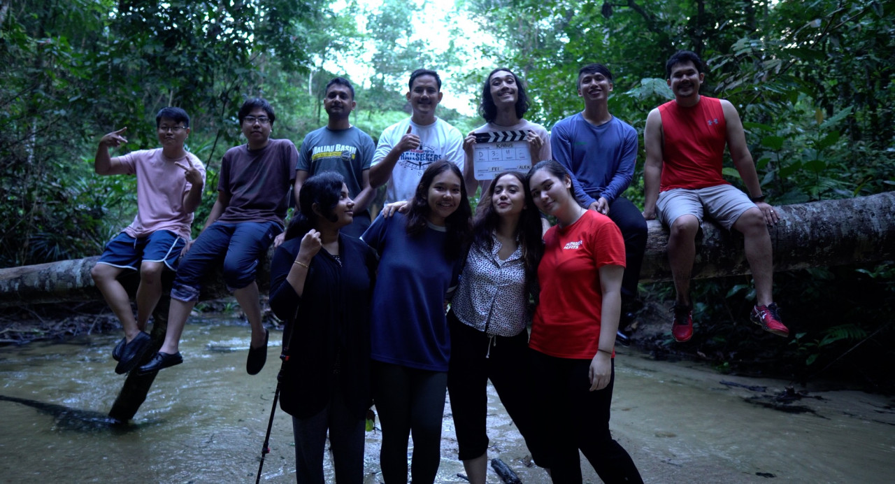 The cast and crew of Kabus. — Pic courtesy of Feisk Productions